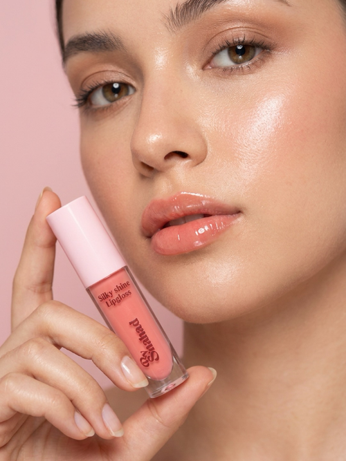 Silky Shine Lip Gloss – Coral Glaze