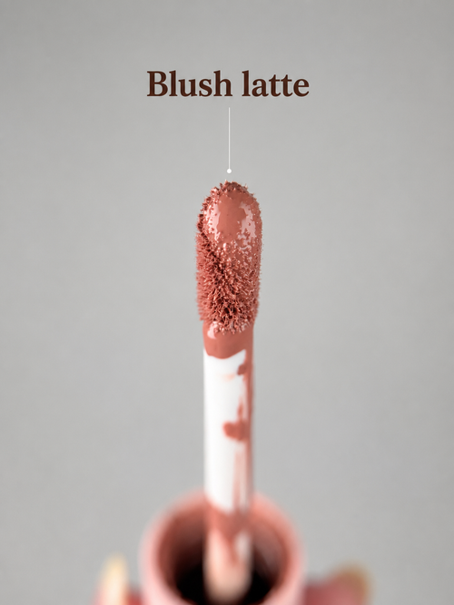 Silky Shine Lip Gloss – Plush Latte